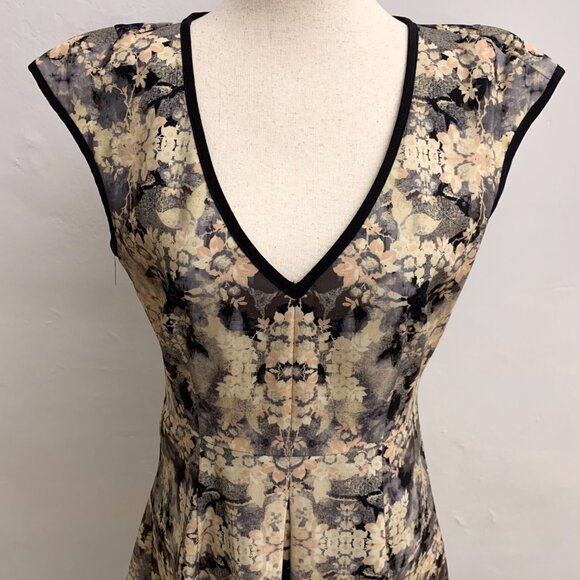 Nanette Lepore Kaleidoscope Love Crime Dress Size 2 XS - Picture 8 of 12